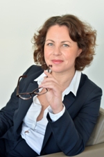 http://files.h24finance.com/jpeg/Nelly%20Davies.jpg
